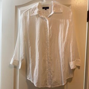 Facconable lady’s white blouse